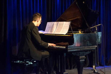 Koncert pianistyczny muzyki rozrywkowej - Roman Wiercioch